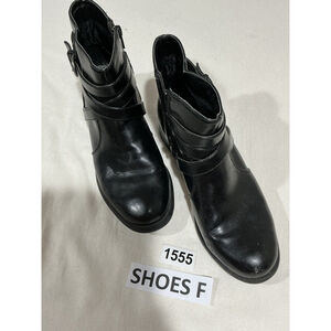 Woman’s Life Stride Soft System Black Leather Side Zip Strappy Bootie 7.5 W